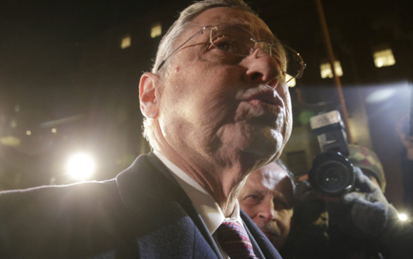 El expresidente de la Asamblea de Nueva York Sheldon Silver, uno de los políticos más poderosos del Estado, fue declarado por un jurado, culpable de siete cargos de corrupción, tras un juicio en la corte federal de Manhattan.