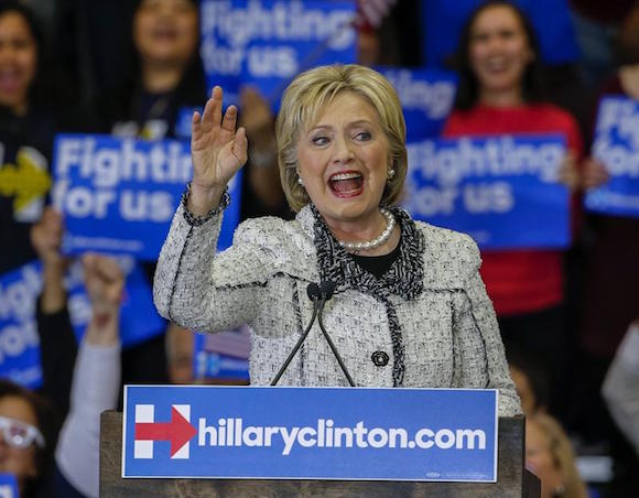 Hillary Clinton celebra su victoria dem&oacute;crata en Carolina del Sur.