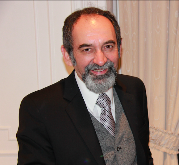 El Maestro Raúl Farco durante su última visita a Nueva York compartió en exclusiva detalles de su gran proyecto cultural, el cual promueve la promoción de obras artísticas y crea un ecosistema artístico en donde puedan convivir los artistas, productores, distribuidores y comerciantes.