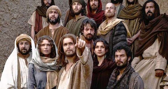 Jes&uacute;s ret&oacute; directamente y frontalmente a la autoridad del imperio romano que vio en &eacute;l un l&iacute;der muy popular capaz de convocar una gran sublevaci&oacute;n.