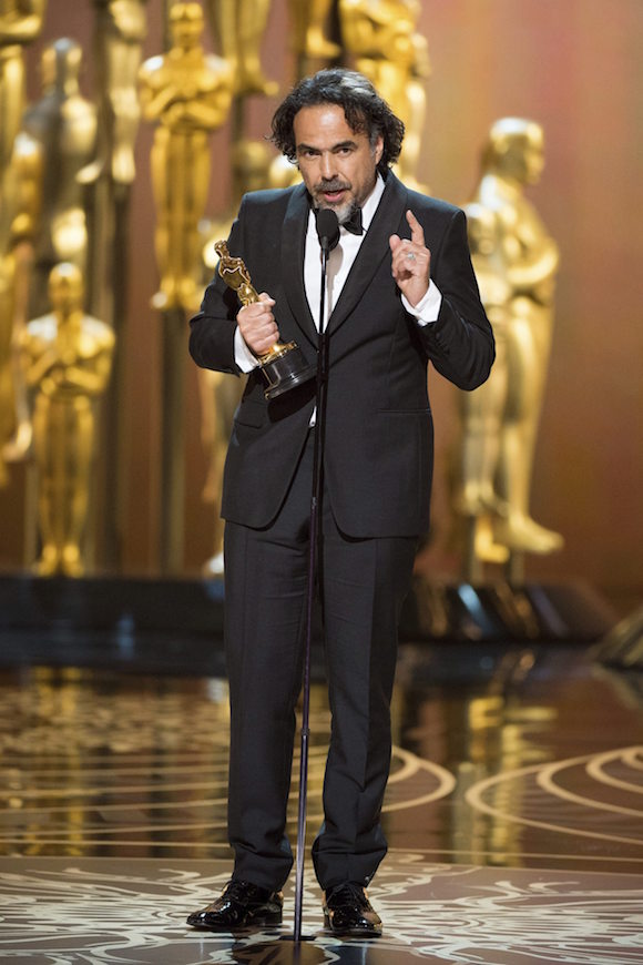 ALEJANDRO GONZALEZ I&Ntilde;&Aacute;RRITU, comparti&oacute; galard&oacute;n con mexicanos que vio en cocina de hotel y todos los latinos