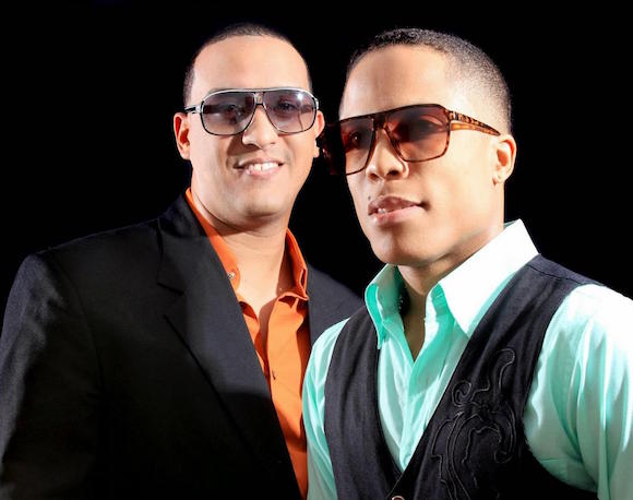 Rafael Berroa "Chiquito Timbal" y Enmanuel Frias "Manuel Piano".
