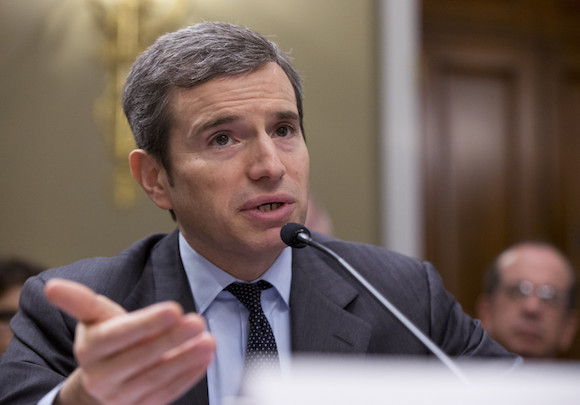 El Asesor del Secretario del Tesoro, Antonio Weiss quien ha estado pidiendo urgentemente al Congreso pasar una ley para asistir a Puerto Rico y reconoci&oacute; que la crisis es un asunto nacional.