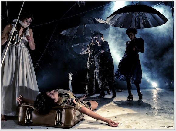 Fotograma de "Carne", obra de Miami Factory Theater.