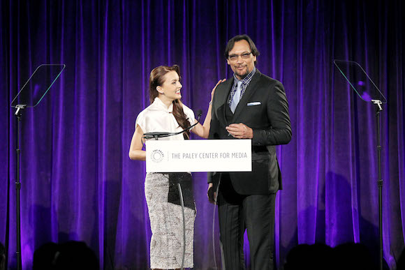 Angelique Boyer y Jimmy Smits