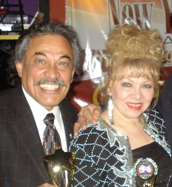 Edison y Cecill en "Cama para tres".