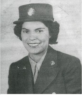 Carmen Garc&iacute;a Rosado, escribi&oacute; y public&oacute; "Las WACS-Participaci&oacute;n de la Mujer Boricua en la II Guerra Mundial", el primer libro que documenta las experiencias de las primeras 200 mujeres puertorrique&ntilde;as que participaron en ese conflicto, del que ella fue parte.