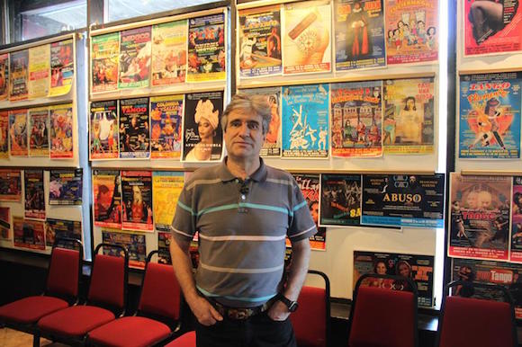  Fotograf&iacute;a del 25 de junio de 2016 del director del teatro Thalia, &Aacute;ngel Gil Orrios, durante una entrevista con Efe en Nueva York .