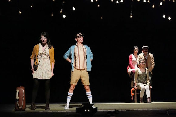 Escenas de "El amor de las Luci&eacute;rnagas".