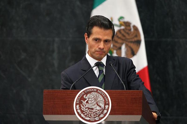 El presidente de M&eacute;xico, Enrique Pe&ntilde;a Nieto habla junto al candidato republicano por la presidencia de Estados Unidos Donald Trump (fuera de cuadro) en una rueda de prensa hoy, mi&eacute;rcoles 31 de agosto de 2016, en la residencia Los Pinos en Ciudad de M&eacute;xico (M&eacute;xico). 