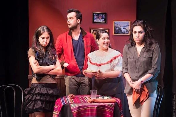Connie Saltzman, Andr&eacute;s de Vengoechea, Gladys P&eacute;rez y Vanessa Verduga, en una escena de "Implications of Cohabitation". 