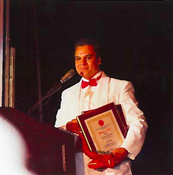 La 27 Entrega Anual de Premios ACE, le recibió como una auténtica estrella, otrogándole dos premios.