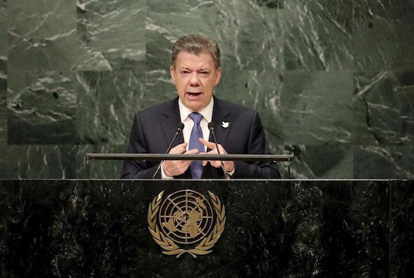 El presidente de Colombia, Juan Manuel Santos Calderon, interviene en el debate del 71 periodo de sesiones de la Asamblea General de Naciones Unidas, en la sede del a ONU en Nueva York.