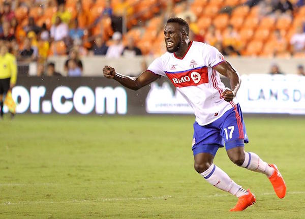 El Toronto se convirti&oacute; en el primer equipo clasificado para la fase final y l&iacute;der de la Conferencia Este, al t&eacute;rmino de la vig&eacute;sima jornada de la Liga Profesional de F&uacute;tbol de Estados Unidos (MLS) .