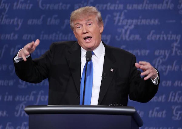 DONALD TRUMP: dijo sobre el impuesto VAT en el marco del NAFTA con M&eacute;xico: &ldquo;Cuando exportamos a M&eacute;xico nuestros productos pagan 16 por ciento de impuestos, y cuando vienen para ac&aacute; no pagan nada&rdquo;. Es falso.
