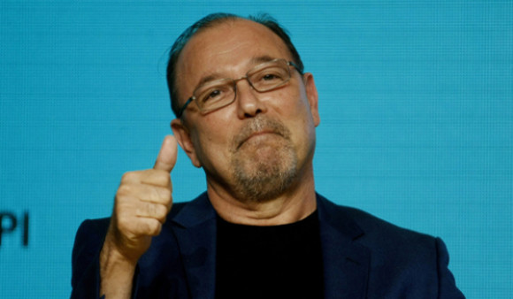 Rub&eacute;n Blades    