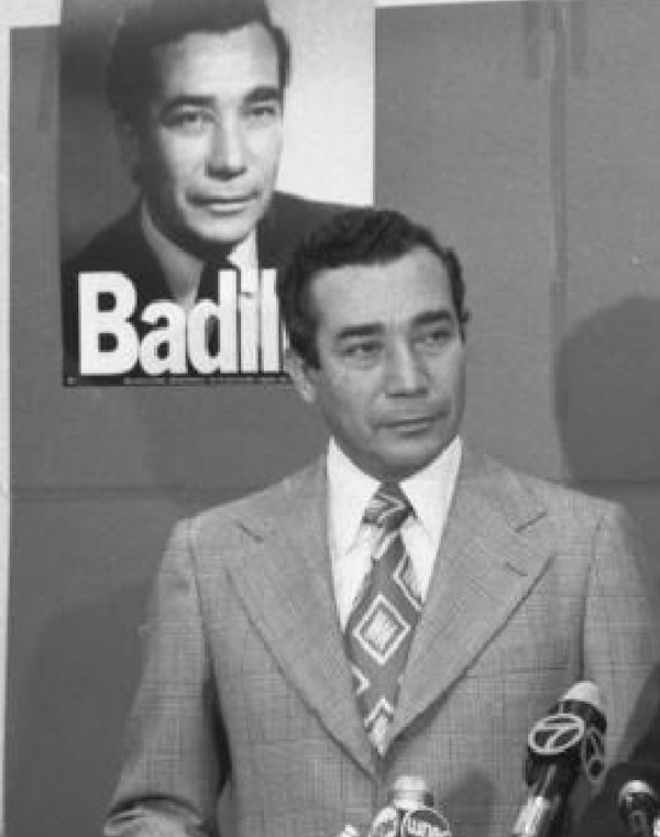 El político de origen puertorriqueño Herman Badillo (1929- 2014) sirvió como presidente del condado de El Bronx y Representante en el Congreso de Estados Unidos, fue el primer latino electo a estos puestos. Se postuló para alcalde de la ciudad de Nueva York, siendo el primer candidato latino a la alcaldía de una ciudad importante en Estados Unidos.