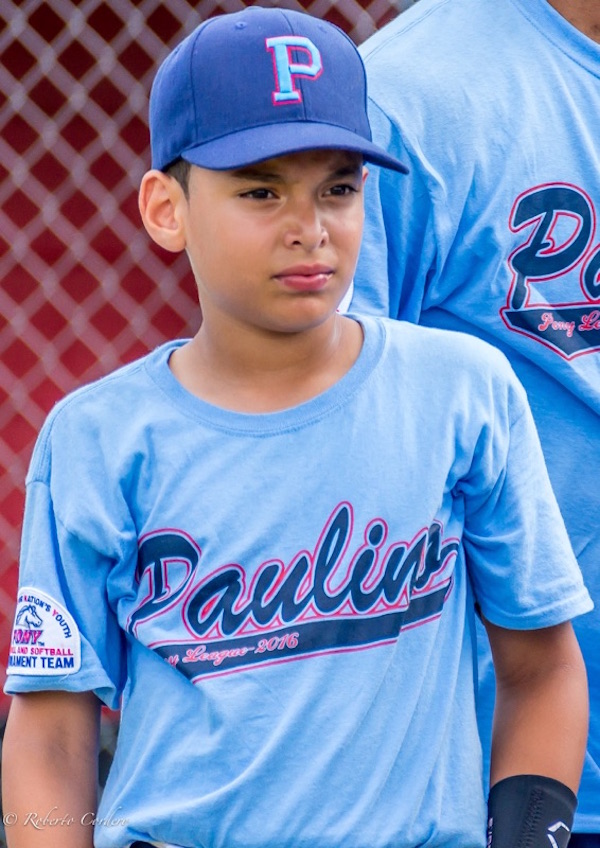 Jake Fern&aacute;ndez con average de 750, conquist&oacute; el liderato de bateo de la Serie Mundial Pony Baseball League, division Mustang, para jovencitos menores de 9 a&ntilde;os, que se disput&oacute; en la ciudad de Walnut Valley en California.