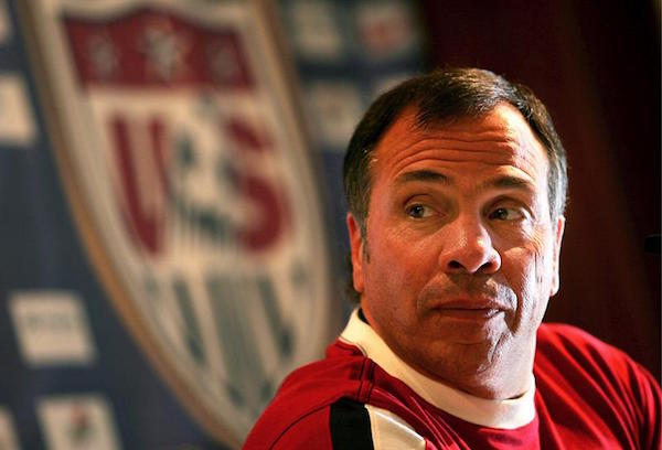 Bruce Arena ha sido nombrado nuevo entrenador de la selecci&oacute;n estadounidense, seg&uacute;n inform&oacute; la Federaci&oacute;n de F&uacute;tbol estadounidense hoy, 22 de noviembre de 2016. Arena sustituir&aacute; a J&uuml;rgen Klinsmann. 