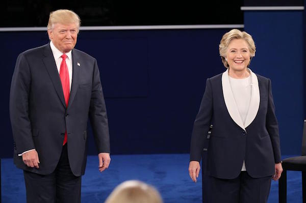Ninguno de los dos candidatos a la Presidencia de EEUU ha puesto las relaciones con Latinoam&eacute;rica en el centro de su campa&ntilde;a, pero seg&uacute;n los expertos, una victoria de Donald Trump tensar&iacute;a los lazos con la regi&oacute;n y una de Hillary Clinton supondr&iacute;a un continuismo de las pol&iacute;ticas actuales.