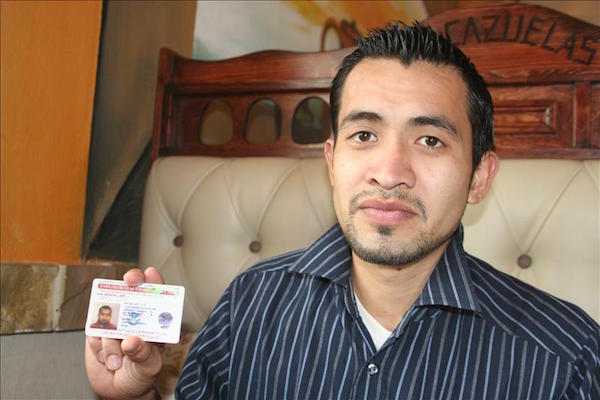 Las visas "U", que son otorgadas a personas que sufren violencia, han salvado a miles de indocumentados de ser deportados, pero con la ret&oacute;rica antiinmigrante del presidente electo, Donald Trump, se han vuelto un recurso muy popular y la lista de espera se extiende por tres a&ntilde;os. EFE/ARCHIVO