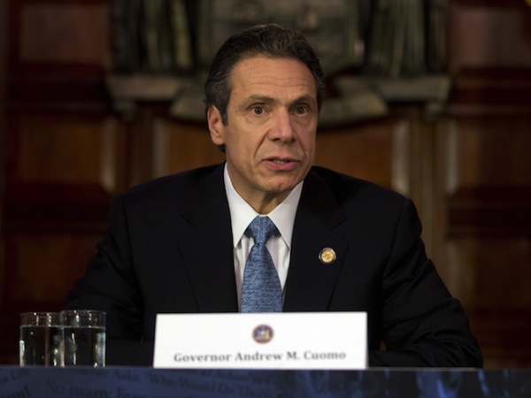 ANDREW CUOMO Salpicado por acusaciones de corrupci&oacute;n de personajes de su entorno.