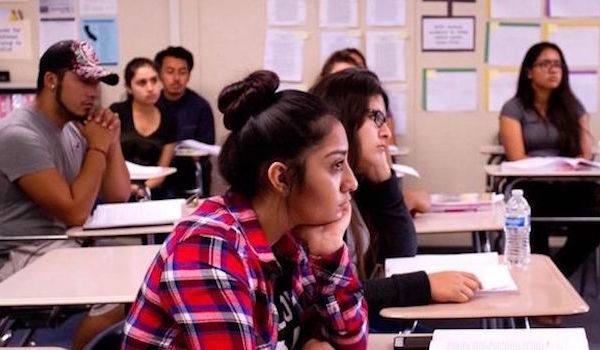 El presidente electo de Estados Unidos, Donald Trump, aseguró hoy que durante su mandato buscará una solución para los cientos de miles de jóvenes indocumentados que llegaron al país de niños, conocidos como "dreamers" (soñadores). EFE/ARCHIVO