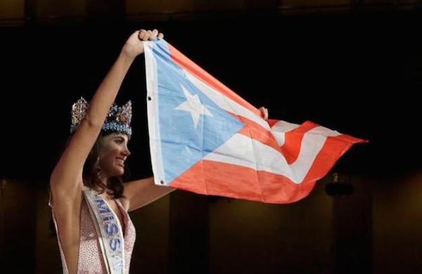 La edici&oacute;n 66 del certamen Miss Mundo 2016 se celebr&oacute; en Washington D.C. y Del Valle recibi&oacute; su corona de manos de la hasta ahora Miss Mundo, la espa&ntilde;ola Mireia Lalaguna. Foto Twitter PuertoRicoPUR