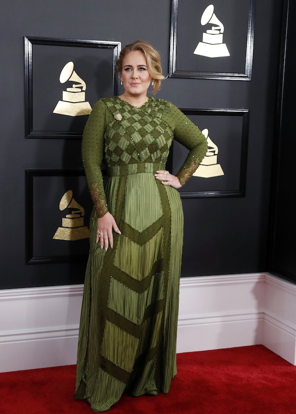 Adele a su llegada a los 59 premios Grammy, en el Staples Center de Los &iexcl;ngeles.
