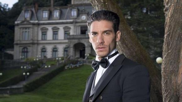 Erick El&iacute;as, protagon&iacute;sta de "El hotel de los secretos". 