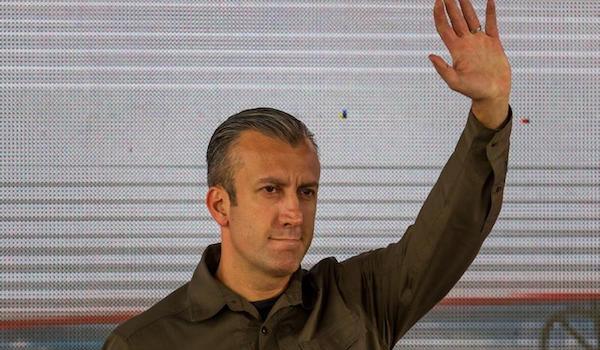 Fotografía del 31 de enero de 2017 del vicepresidente de Venezuela,Tareck El Aissami, durante un acto de Gobierno, en Caracas (Venezuela).
