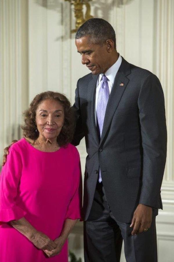El presidente Barack Obama entregó en el 2015 en la Casa Blanca, la Medalla Nacional de las Artes a Miriam Colón Valle.