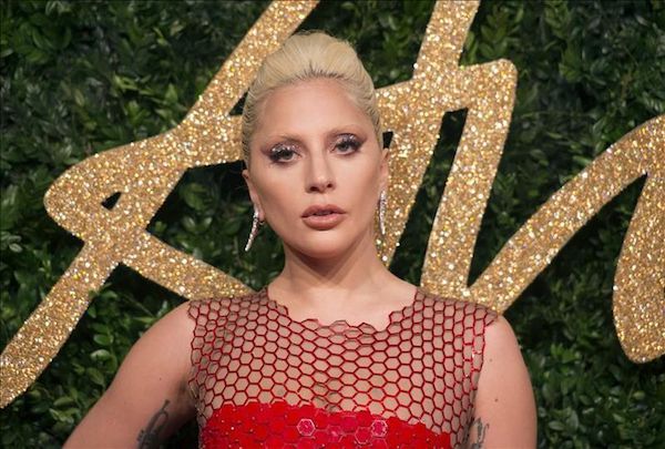 Lady Gaga negocia incorporarse al cartel del festival Coachella en sustituci&oacute;n de Beyonc&eacute;, que la semana pasada cancel&oacute; su presencia en este evento musical debido a que se encuentra embarazada de gemelos. EFE/ARCHIVO.