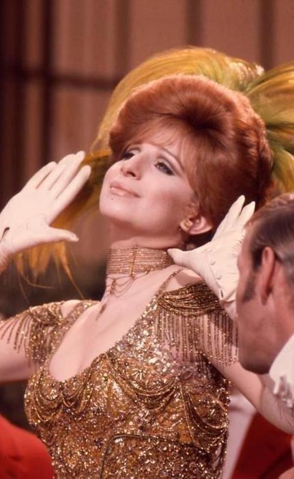 Barbra Streisand en la versión filmica de "Hello Dolly".
