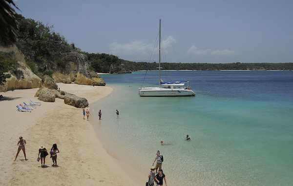 Una playa en Cayo Saetia, en la provincia de Holguin (Cuba). El Oriente cubano, tradicionalmente m&middot;s caribe&Ograve;o y con su propia idiosincrasia, seg˙n los habaneros, es una de esas regiones que busca robarle turistas a la capital. 