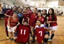 Nueva Generación y Sport Paraguay clasifican a Liguilla en Liga Mexicana Díaz La Liga de Fútbol Guatemala se vistió de gala con la visita de dos encantadoras Damitas, Ximena Enriquez, periodista guatemalteca del semanario "Contrapoder" y "La Hora" (segunda desde la izquierda) y Connie muy bien acompañada por el joven cantante del Red Hook Park. Con ellas los máximos dirigentes de la Liga Guatemala, Marvin "Ka Ká" Estrada, presidente; Anibal Ochoa, vice-presidente y Betty "La Fea Pinzón" Sánchez. (Foto: Buki Chapin) 