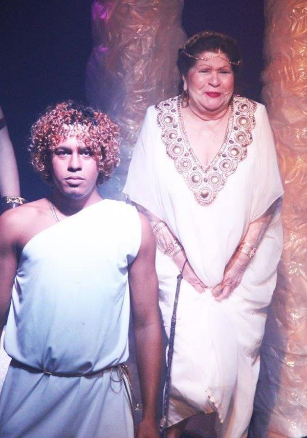 Yesler de la Cruz y Aurora Castellanos.