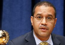 La fiscalía de Nueva York elige a dos funcionarios latinos para combatir la corrupción El diplomático dominicano Francis Lorenzo, embajador adjunto del país ante las Naciones Unidas ha sido detenido en el marco de un multimillonario caso de corrupción.