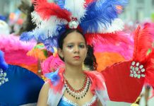 Miles de personas celebran el Desfile Dominicano de Nueva York Miles de personas participaron en el tradicional Desfile Dominicano de Nueva York.