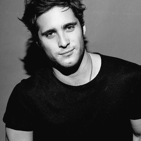 El actor mexicano Diego Boneta. Foto Facebook Diego Boneta.