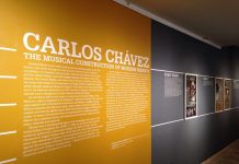 Desde la Catedral de Puebla llegó directamente a la Quita Avenida de Nueva York la obra Moisés y la serpiente de bronce y la transfiguración de Jesús, la monumental lienzo de veintiocho pies de altura del pintor colonial mexicano Cristóbal de Villalpando.