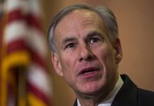 Gobernador de Texas firma ley que prohíbe "ciudades santuario"