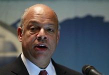 Exministro de EE.UU. apunta a Putin como responsable directo de ciberataques El exsecretario de Seguridad Nacional de EE.UU. Jeh Johnson .