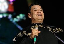Entrega total de Juan Gabriel en Nueva York Juan Gabriel