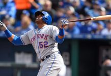 RESUMEN BÉISBOL GRANDES LIGAS: Los Reales vuelven a ser mejores que los Mets; ganan Azulejos y Piratas El jugador de Mets de New York Yoenis Cespedes batea ante los Reales de Kansas City.