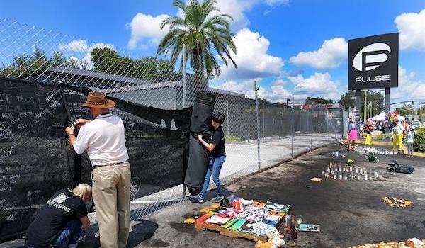 La propietaria de Pulse, la discoteca gay de Orlando (Florida) en la que el 12 de junio de 2016 murieron 49 personas víctimas de un hombre armado que dijo actuar en nombre del Estado Islámico (EI), anunció hoy que el club será un "memorial permanente". EFE/ARCHIVO