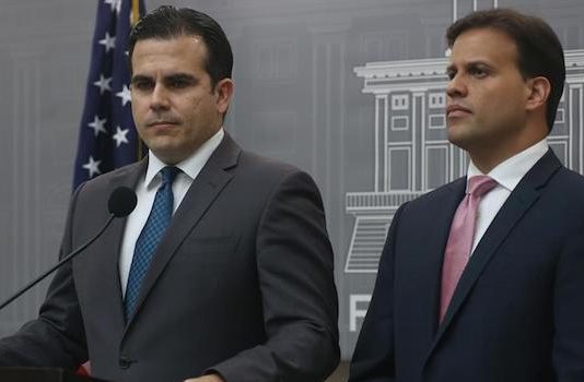 Puerto Rico hace historia al acogerse a un mecanismo de quiebra para su deuda El gobernador de Puerto Rico, Ricardo Rosselló, informó hoy en conferencia de prensa de que la AAA reportó que 744.000 de sus clientes ya cuentan con abasto de agua. (foto twitter @ricardorossello)