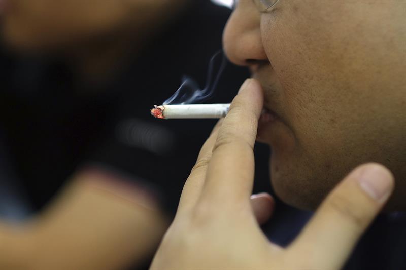 El consumo de tabaco provoca no solo las conocidas consecuencias nefastas sobre la salud de los que fuman y de su entorno, sino que también tiene un impacto catastrófico en el medio ambiente