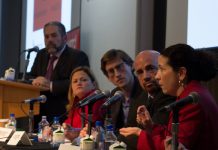El panel escucha a la Dra. Sylvia Manzano, investigadora y directora de Latino Decisions.
