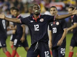 Dimite el director del Museo Metropolitano de Nueva York tras duras críticas El delantero costarricense Joel Campbell celebra después de anotar un gol durante un partido amistoso entre Estados Unidos y Costa Rica en la Red Bull Arena de Harrison, Nueva Jersey.